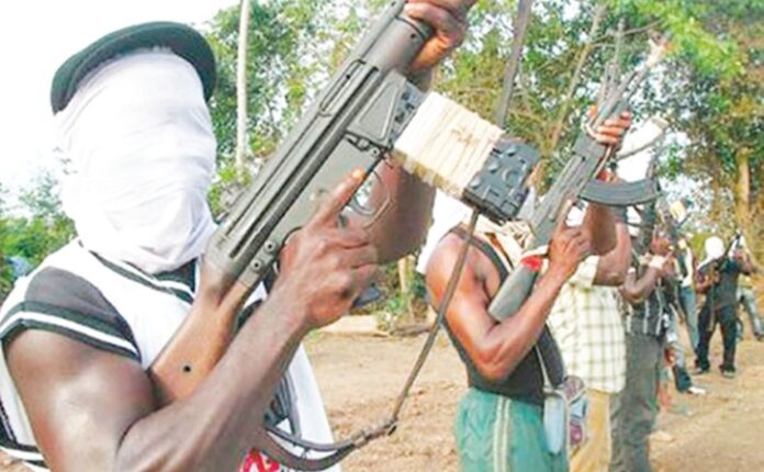 Gunmen bandits Sit-at-home, Gunmen
