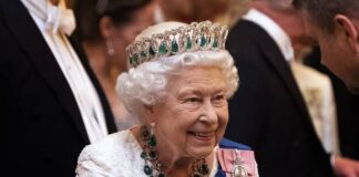 Queen Elizabeth tests positive for COVID-19