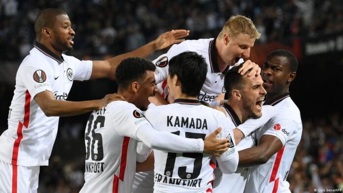 Eintracht Frankfurt knock out FC Barcelona