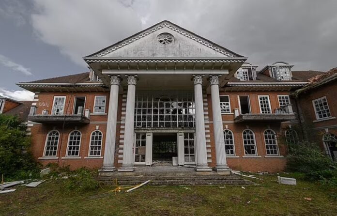 Georgian mansion shares