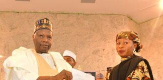 Gov Inuwa presents appointment letters to 1,000 newly recruited teachers In Gombe Inuwa
