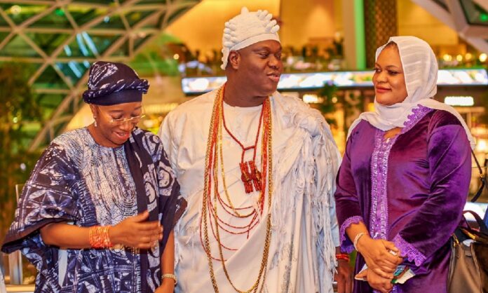Ooni of Ife and his wifes Ooni