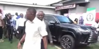 Tension as Shaibu leaves function, Obaseki embraces Oshiomhole in Benin Shaibu