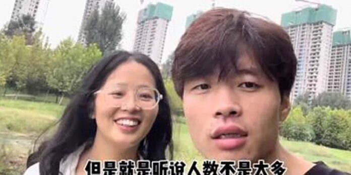 Zhang Yiliang and his wife Dong Lijun flat