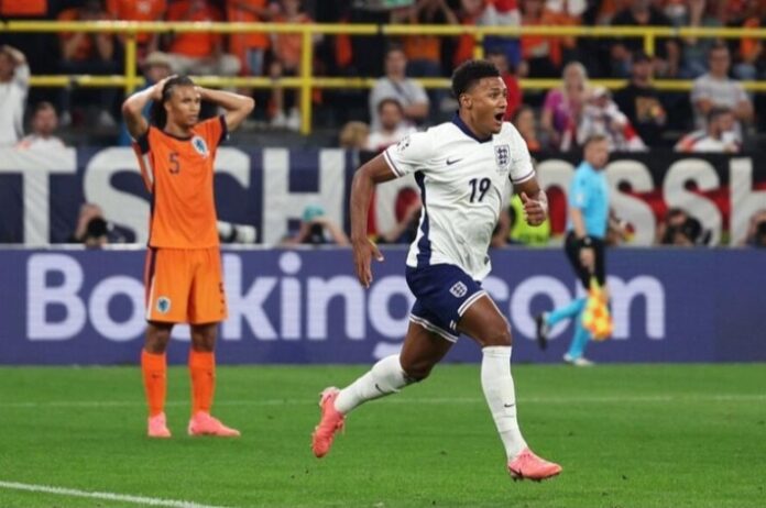 Ollie Watkins scores for England