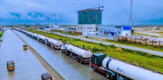 Cheering as NNPC reduces petrol price to N899 per litre