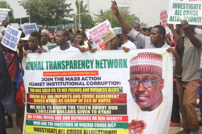Protesters storm AGF’s office