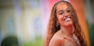 Michelle Obama reveals daughter Malia Obama’s name change