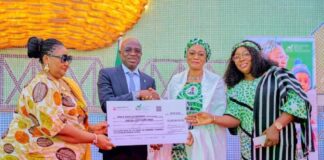 Remi Tinubu donates ₦1bn to displaced Families in Benue