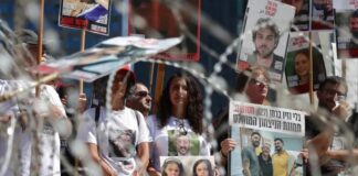 Hundreds of Israeli ex-officials appeal to Trump to help end Gaza war