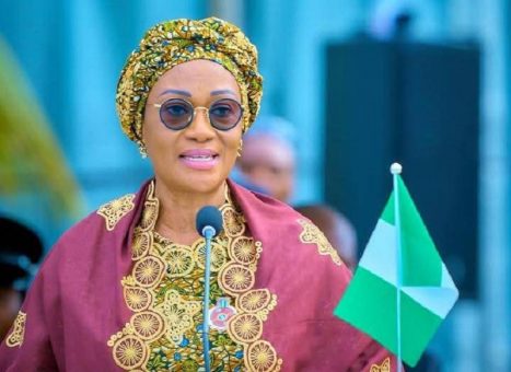 Nigerias-First-Lady-Sen.-Oluremi-Tinubu-CON-467x340
